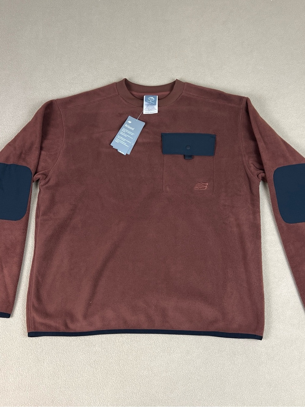 New Balance NB Heat Outdoor Crew Sweatshirt, Relaxed. Brown & Black. Sz Medium.